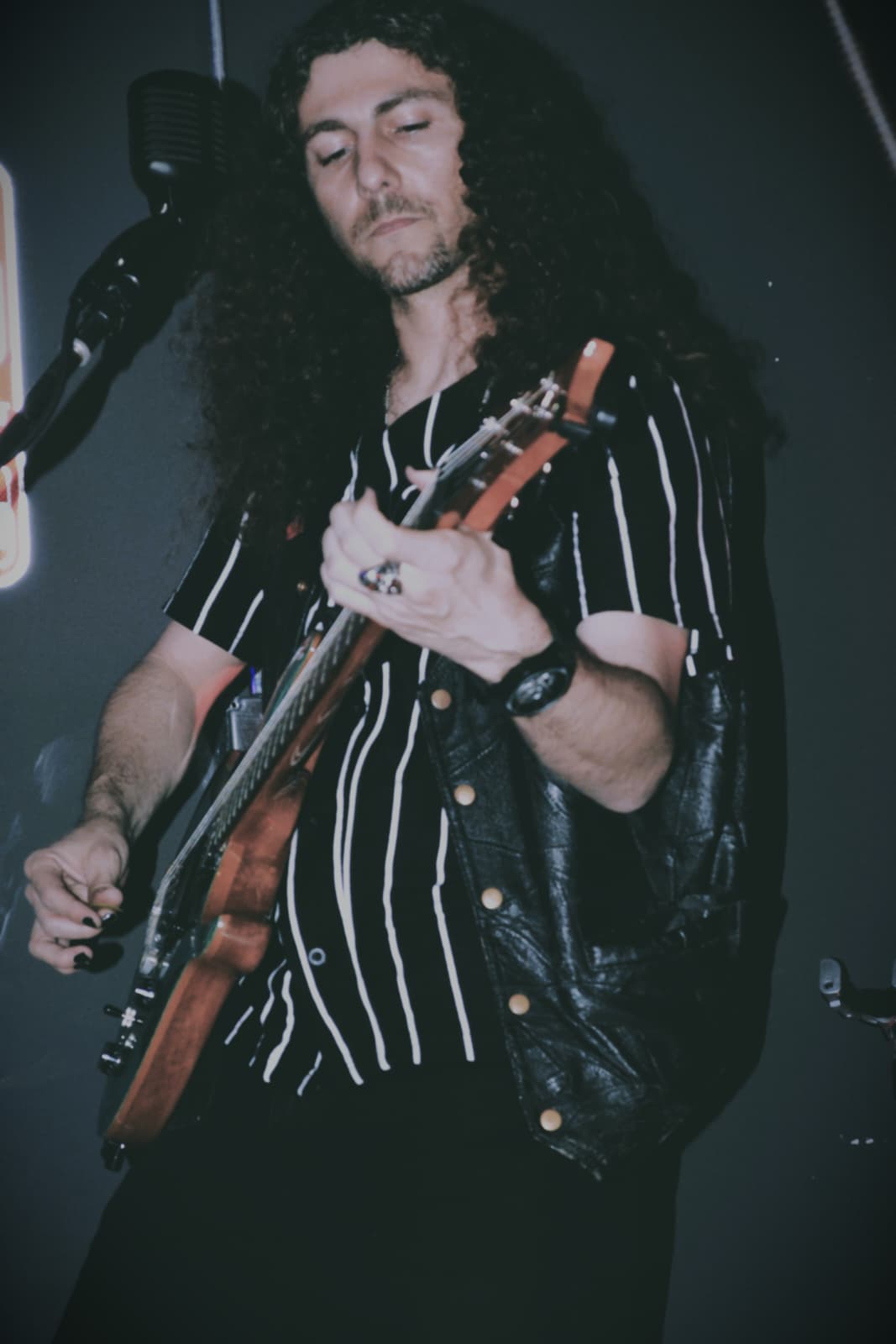 Chris Clark on stage